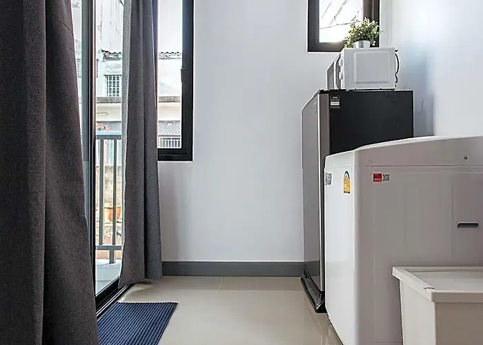 Apartment P4 Silom Large 2beds Full Kitchen Wifi 4-6pax *