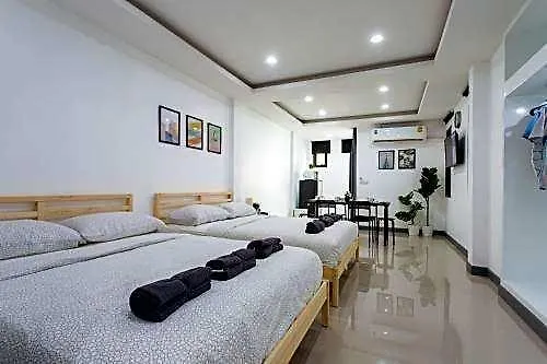 P4 Silom Large 2beds Full Kitchen Wifi 4-6pax *