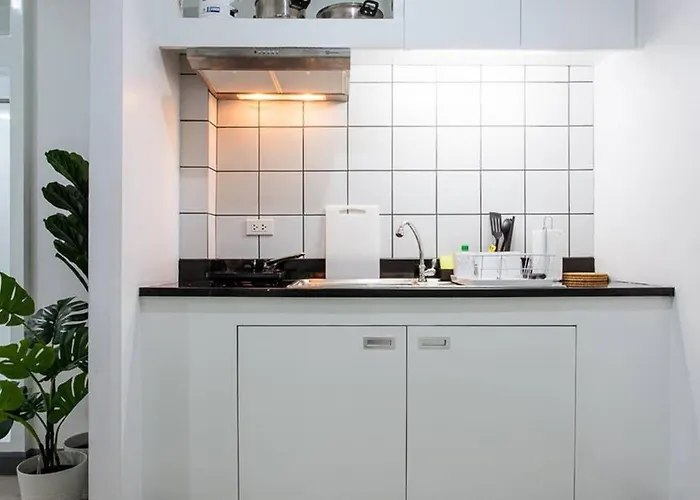P4 Silom Large 2beds Full Kitchen Wifi 4-6pax