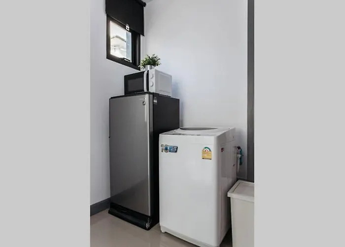 P4 Silom Large 2beds Full Kitchen Wifi 4-6pax Apartment *